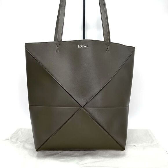 LOEWE Handbags - Loewe Women Pre-Loved Bag Very Good Condition